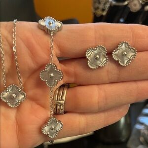 Elegant Silver Floral Jewelry Set